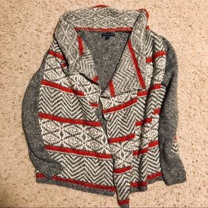 American Eagle Red and Grey Open Front Sweater